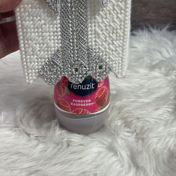 Vintage Canvas Yarn Angel Air Freshner Cover 1990’s, White and Gold , Christmas - Picture 5 of 5